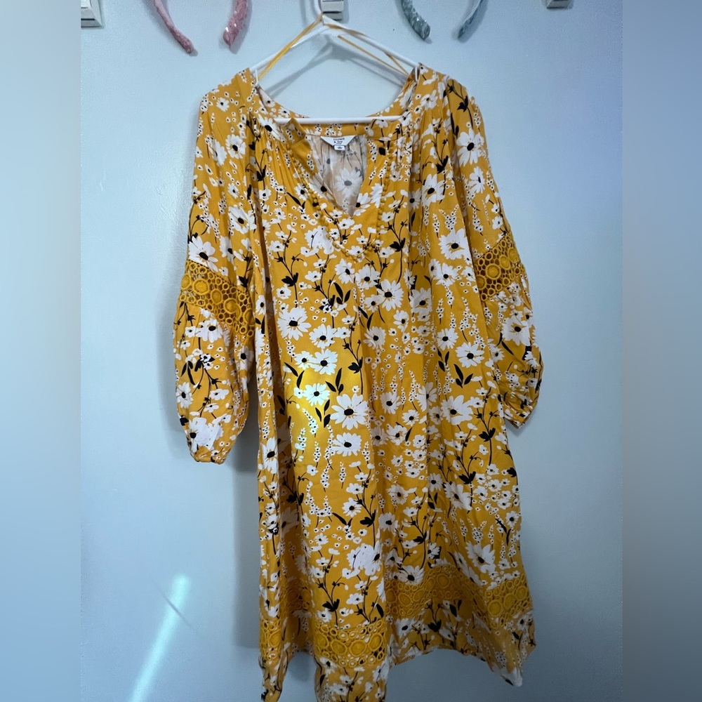 Crown and Ivy Yellow Floral Dress